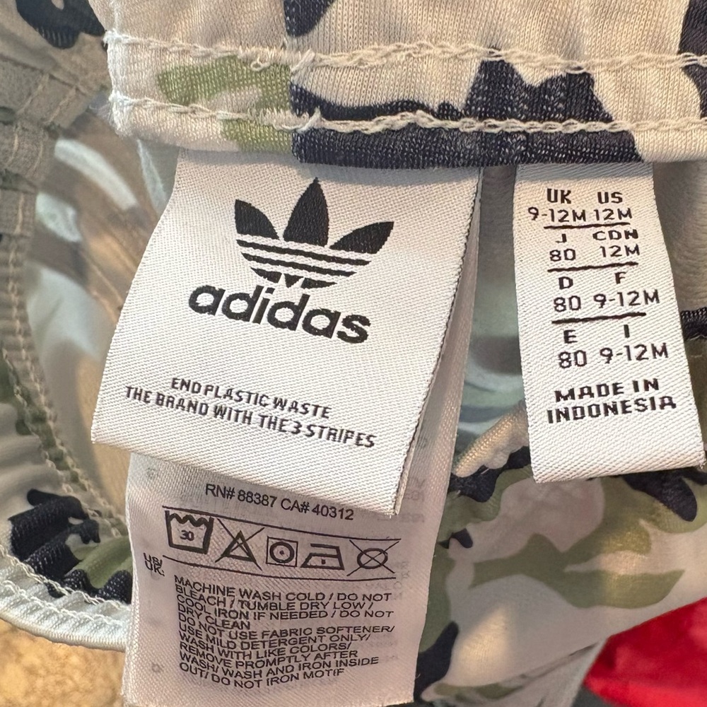Adidas Camo Pants Size 9-12 Months - Picture 6 of 6
